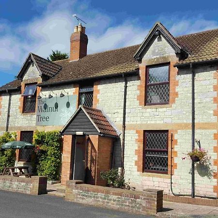The Walnut Tree Hotel Yeovil Exterior foto